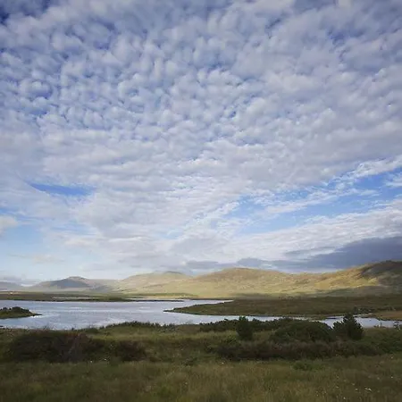 Kearneys Cottage, Dugort, Achill Island, County Mayo - 3 Bedroom Sleeps 6 Bellanasally