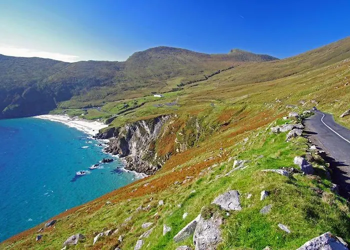 Kearneys Cottage, Dugort, Achill Island, County Mayo - 3 Bedroom Sleeps 6 Bellanasally